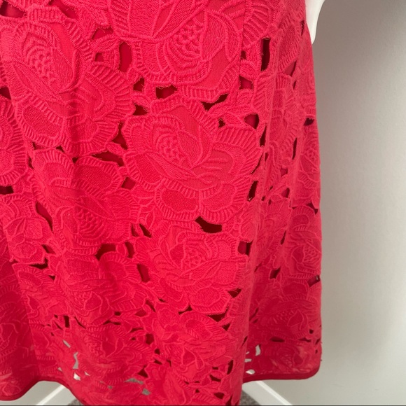 NANETTE LEPORE Red Lace Appliqué A-Line Fit & Flare V-Neck Dress - Picture 4 of 11